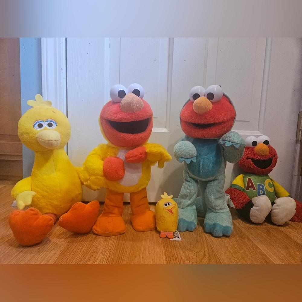 Sesame Street Dancing Chicken Elmo Dinosaur Abc Big Bird Stuffed Animal